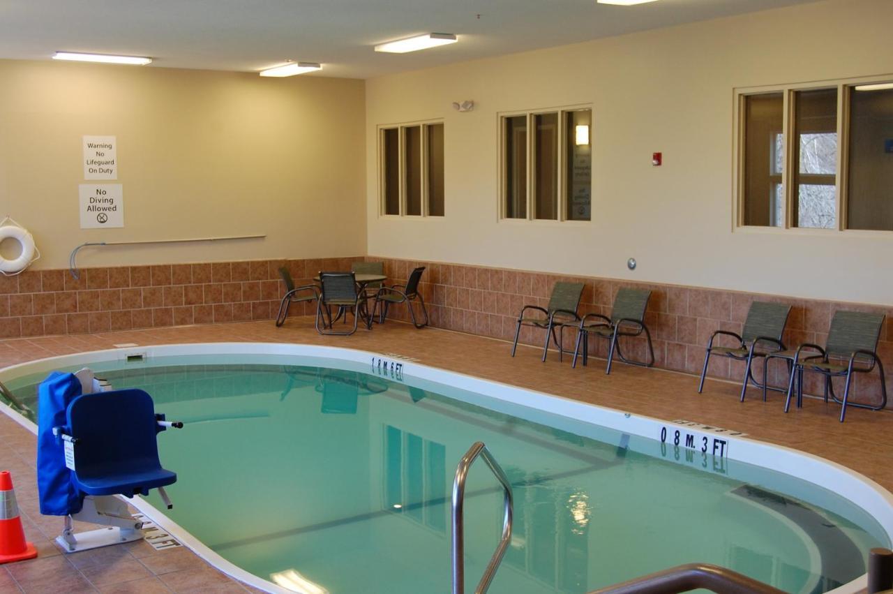 Holiday Inn Express - Ludlow - Chicopee Area By Ihg Exterior photo