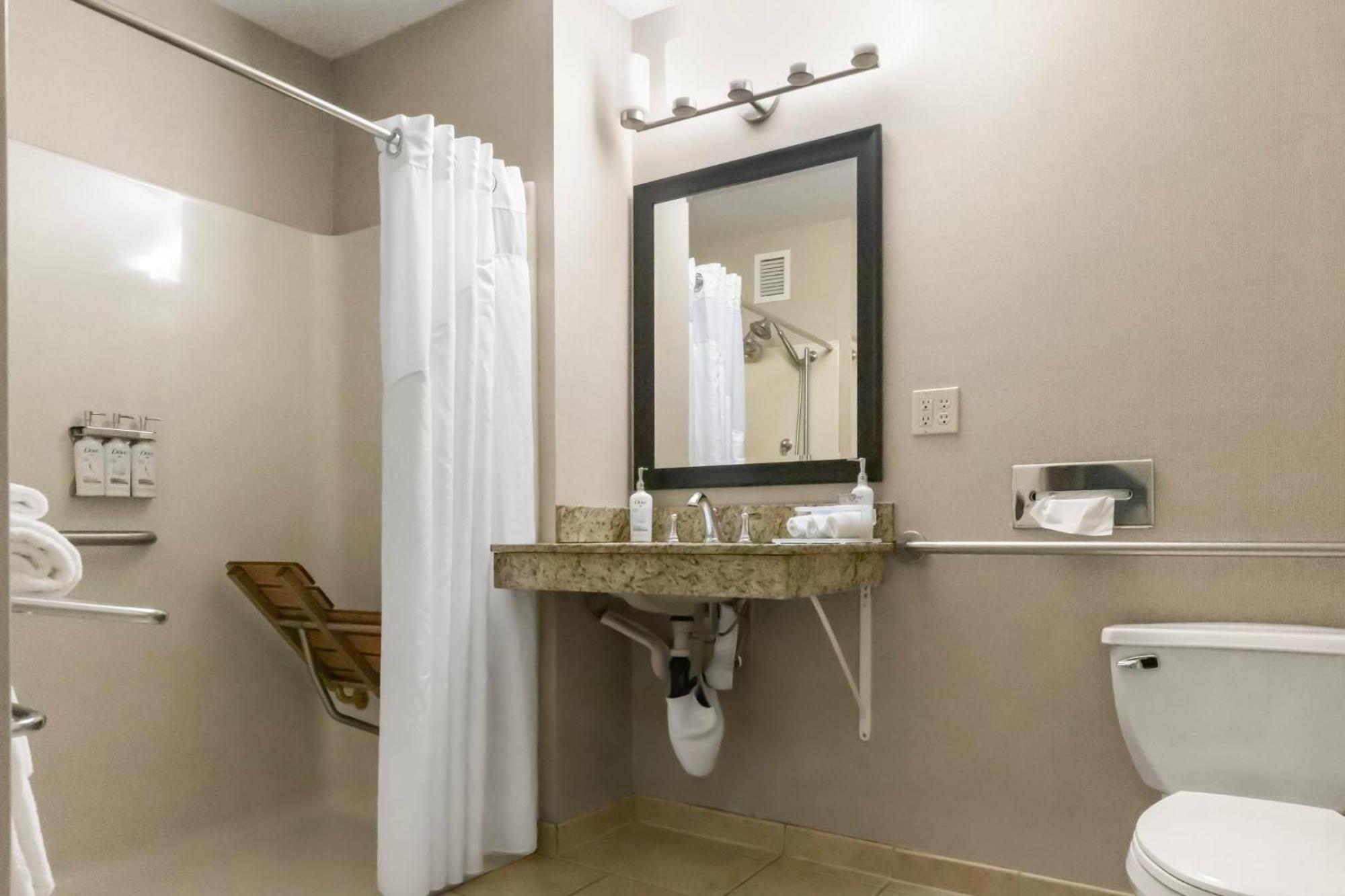 Holiday Inn Express - Ludlow - Chicopee Area By Ihg Exterior photo