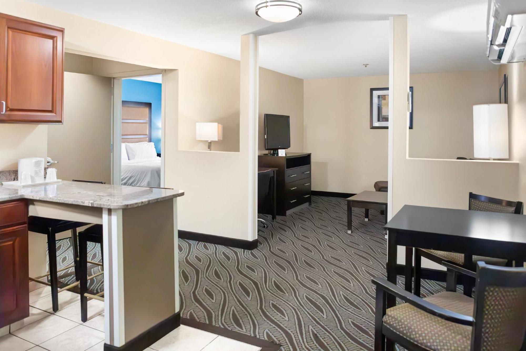 Holiday Inn Express - Ludlow - Chicopee Area By Ihg Exterior photo
